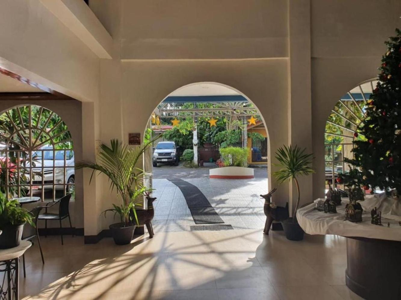 Fernando'S Hotel Sorsogon Екстер'єр фото