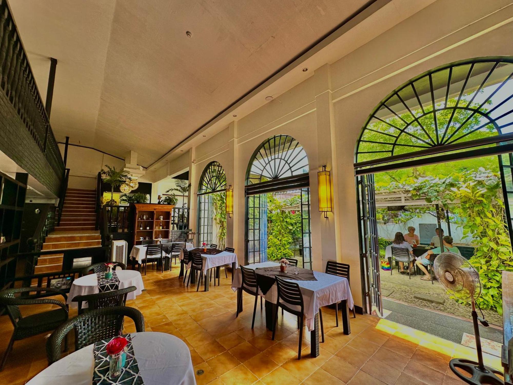 Fernando'S Hotel Sorsogon Екстер'єр фото